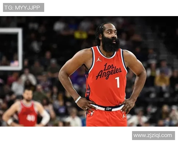 哈登庆祝总得分前史第10!玩笑喊话杜兰特:告知詹姆斯我们在追逐他